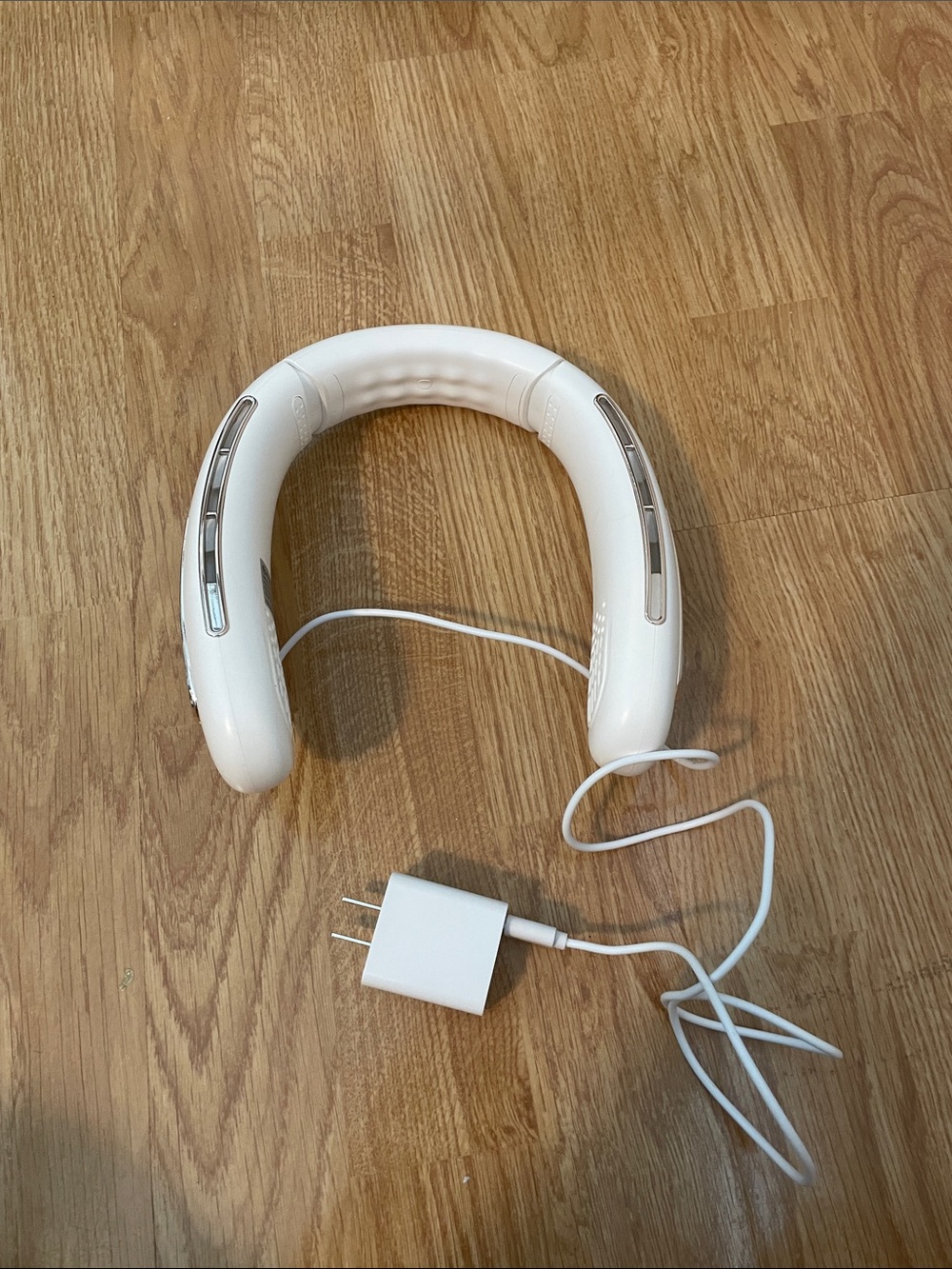 Rechargeable neck fan